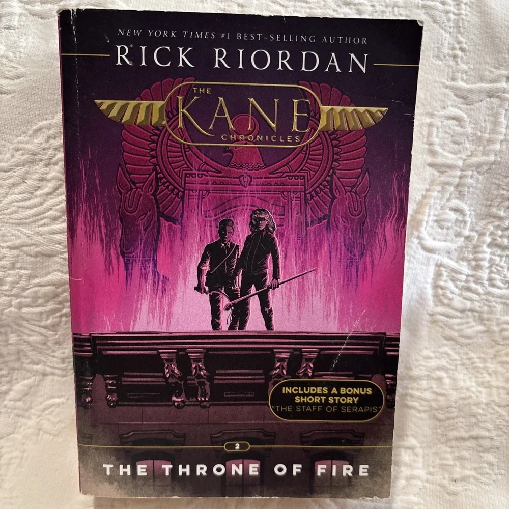 The Kane Chronicles, Book Two The Throne of Fire  (Paperback)